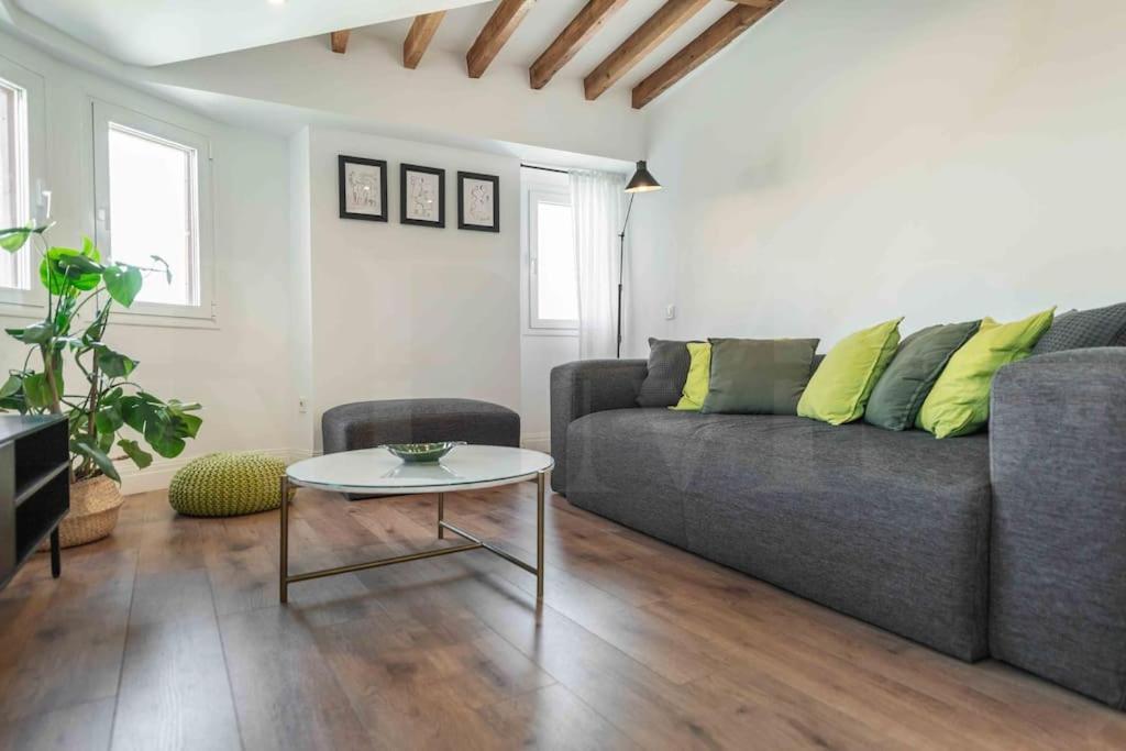 Modern Apartment Next To The Cervantes Theatre By Rems Malaga Exterior photo